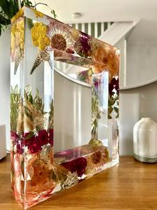 Contemporary Resin Photo <b>Frame</b> with Modern Artistic Style for Family and Wedding <b>Pictures</b> - Product Image 1