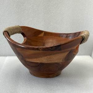 ชามไม้ทำมือพร้อมหูจับโลหะ ดีไซน์เรียบง่ายสำหรับเสิร์ฟอาหาร - Product Image 6