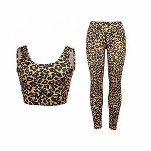 Conjunto de yoga de dos piezas para mujer con leggings de cintura alta y sujetador acolchado transpirable, adecuado para yoga, correr, entrenamiento en el gimnasio y fitness. - Product Image 5