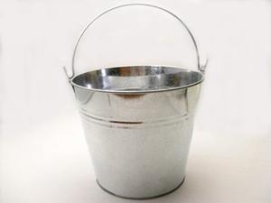 Cubo Metálico con Acabado Antiguo para Exhibición Decorativa - Product Image 2