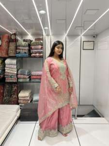 Shalwar Kameez, Vestido Pakistaní Nuevo para Mujeres y Niñas, Bordado Elegante, Venta Caliente, Directo de Surat, India - Product Image 2