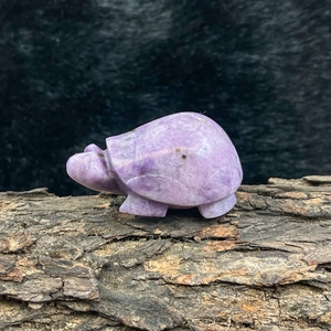 Natural Lepidolite Tortoise Carving Purple Lepidolite Turtle Healing <b>Crystal</b> For Reiki Feng Shui Decor Wholesale - Product Image 2