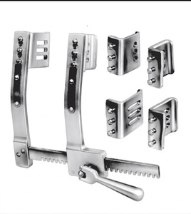 Espaciador de Costillas Finochietto Burford Manual con 2 Pares de Cuchillas de Acero Inoxidable, Certificado CE, para Cirugías Torácicas Generales - Product Image 4