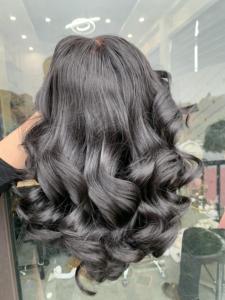 Extensiones de Cabello Humano Natural Remy de Color 1B para Rizos Cortos, Ondulado Natural, Precio al por Mayor, Cabello Virgen Vietnamita de Alta Calidad - Product Image 5