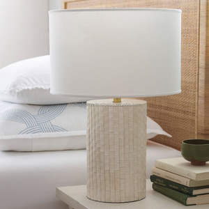 Nouvelle lampe de table grise à incrustation d'os, meilleure lampe d'éclairage rectangulaire au design floral pour la maison et les hôtels par crafts home - Product Image 3