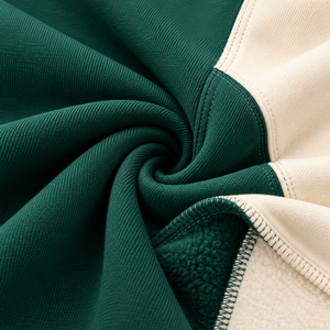Ensemble de survêtement personnalisé pour femme, couleur contrastée vert forêt et crème, sweat-shirt à col rond et pantalon de jogging fuselé avec bandes latérales - Product Image 3