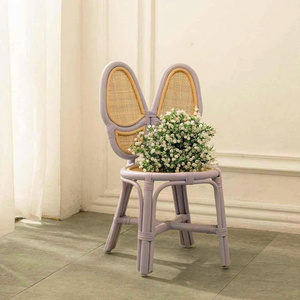 Chaise enfant en rotin papillon violet, chaise en osier pour chambre d'enfant, siège pour tout-petit, meubles en rotin faits à la main, décoration - Product Image 2