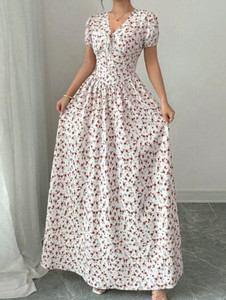 Vestido largo con estampado floral y cuello en V - Product Image 4