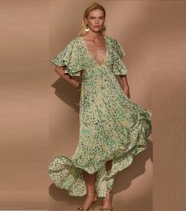 เดรสแม็กซี่คอวีลึกสำหรับผู้หญิงพร้อมเชือกผูกด้านหลังพิมพ์ลายดอกไม้เดรสยาวโบโฮพลิ้วไหวพร้อมแขนระบายคละสี - Product Image 1