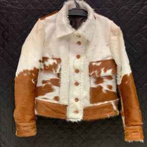 Chaqueta de Cuero con Pelo de Vaca para Hombre, Diseño 2026, Servicios OEM, Bolsillos con Cremallera Personalizados, Chaquetas de Cuero con Pelo de Vaca para Hombre - Product Image 1