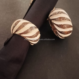 Wholesale Brown <b>Wooden</b> <b>Napkin</b> <b>Rings</b> Natural Wood Serviette Holders Round Serviette <b>Ring</b> Table Decoration <b>Napkin</b> <b>Ring</b> for Party - Product Image 4