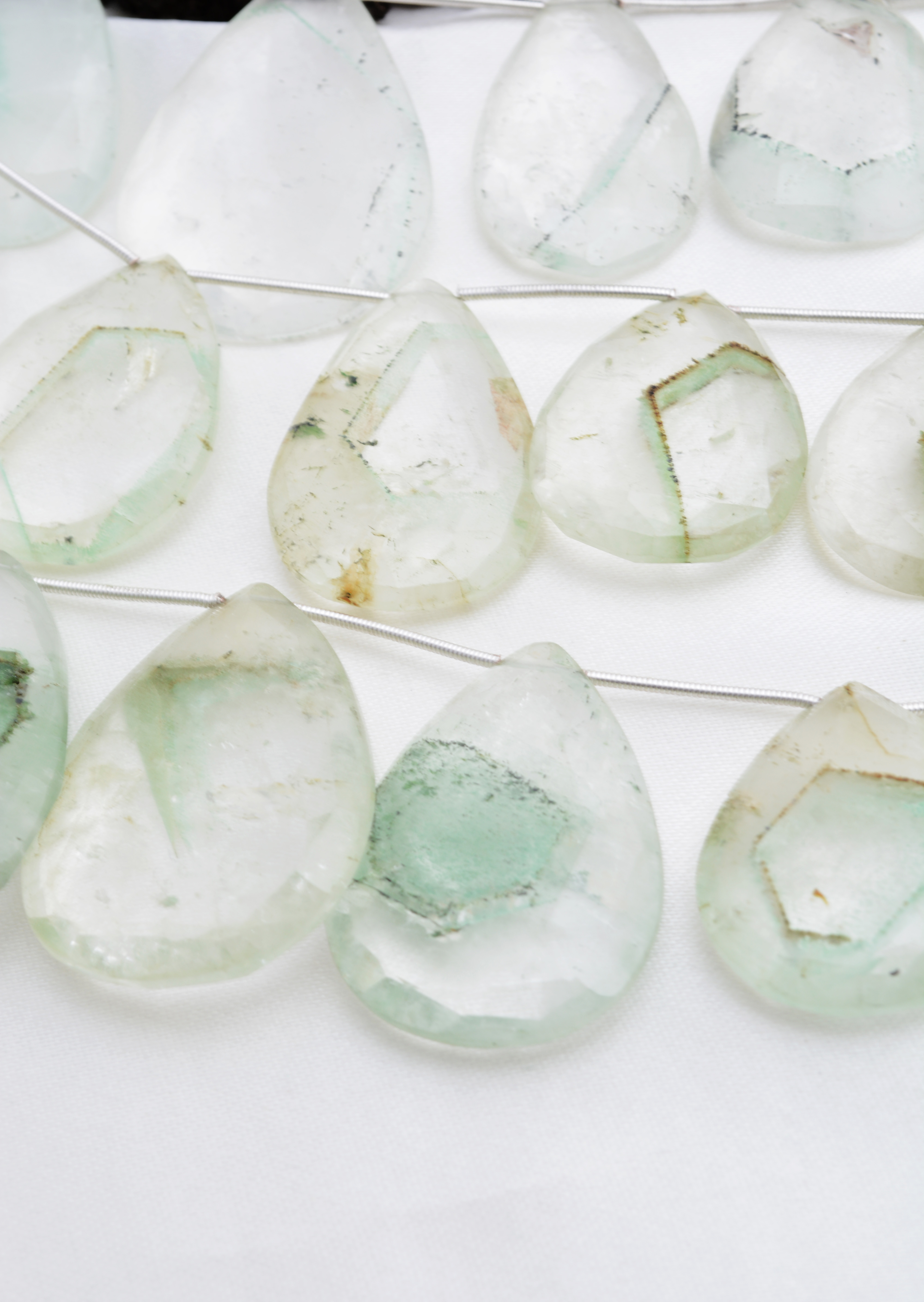 สีเขียว