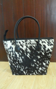 Bolso Tote de Cuero Vacuno al por Mayor, Estampado Animal Blanco y Negro, Bolso de Lujo, Bolso de Hombro de Cuero Genuino Hairon - Product Image 3