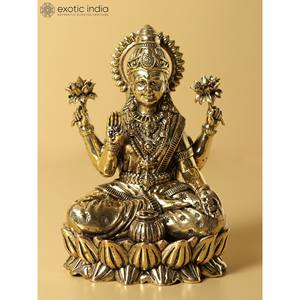 Escultura de diosa Superfina de latón pequeño de 4,7 pulgadas Lakshmi para decoración del hogar, regalos y templos hechos en la India - Product Image 1