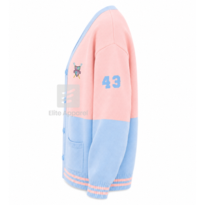 Sweat-shirt universitaire respirant personnalisé Gamma Phi Delta Sorority avec logo brodé sur le devant, bleu ciel rose, décontracté, manches longues pour femme - Product Image 4