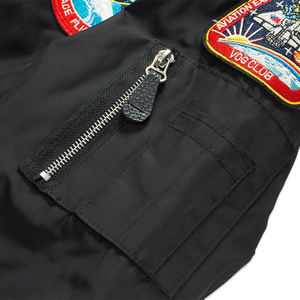 Veste Bomber Tendance Légère Style Hip-Hop Collège avec Boutons et Patchs Personnalisés – Collection Printemps – Grande Vente - Product Image 6