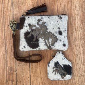 Nuevo pelo de moda en cuero de vaca grabado láser muñequera borla cremallera bolsa cuero de vaca grabado láser llavero Combo conjuntos - Product Image 4