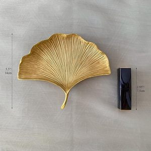 Plateau à bijoux en métal, petit porte-bagues en forme de feuille, organiseur de bijoux, plateau à bibelots pour coiffeuse, décoration de Noël et d'anniversaire - Product Image 4