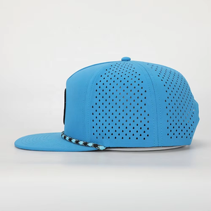 Gorra de 5 Paneles con Visera Plana y Cierre a Presión, con Logotipo Personalizado, Perforaciones Cortadas con Láser, Impermeable, Deportiva, Estilo Hip Hop - Product Image 4