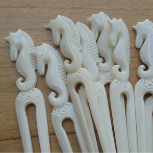 Épingle à cheveux traditionnelle en os |   Outil de coiffure fait main pour chignon - Product Image 1