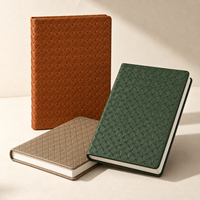 Couverture de carnet A5 personnalisée en cuir PU texturé tressé, pliable en trois, rechargeable, avec reliure élastique, motif tressé style Intrecciato