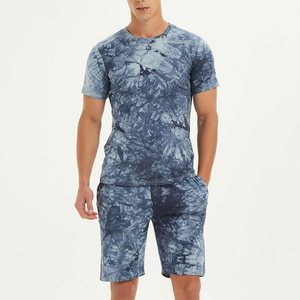 Ensemble décontracté d'été deux pièces pour homme : T-shirt et short en polyester/coton tie-dye écologique à col ras du cou – Prix bas - Product Image 2