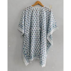 ชุดเดรสผ้าฝ้ายสไตล์โบฮีเมียน งานแฮนด์เมด พิมพ์ลายดอกไม้ ชุดคลุมชายหาด ทรงหลวม คอวี แขนทรงปีกค้างคาว ทรงบานออกช่วงปลาย  เหมาะสำหรับฤดูร้อน - Product Image 5