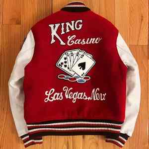 Chaqueta Varsity Personalizada para Hombre, Estilo Bomber, Cálida para Invierno, Mangas de Cuero, Logotipo de Chenille - Product Image 6