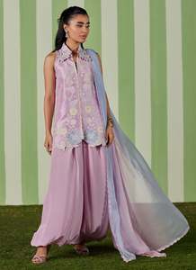 Vestidos de Fiesta Clásicos Pakistaníes Mini Bordados con Espalda Ilusoria, Perlas y Flores, 100% Seda - Product Image 4