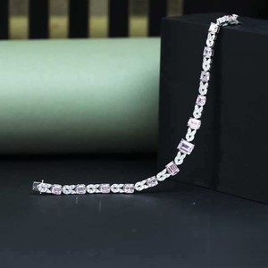 Pulsera de Plata 925 con Baño de Rodio y Cristales para Mujer, Corte Baguette, Engaste en Canal, Eslabones Geométricos, Uso Diario - Product Image 1
