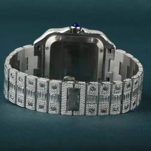 Nuevo Reloj de Pulsera para Hombre con Movimiento de Cuarzo, Diseño Moderno y Elegante, Esfera Redonda con Números Romanos, Totalmente Adornado con Piedras, Plata de Ley 925 de Primera Calidad - Product Image 4