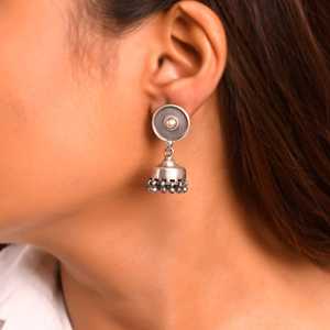 Boucles d'oreilles Jhumki en argent pur tribal Meera Jaipur Pushti - Product Image 2