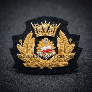 Écusson brodé personnalisé avec couronne de lauriers et drapeau, à coudre sur tissu, pour uniforme ou vêtement - Product Image 3