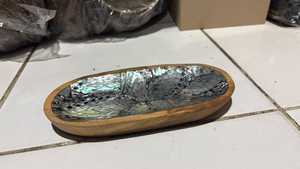 Indonesian's Best Seller Eco-Friendly Anti-Slip Modern Luxury Wood Soap Dish <b>Abalone</b> <b>Shell</b> Inlay Durable Design Electricity-Free - Product Image 5