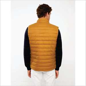 Chaqueta Acolchada de Manga Corta para Hombre y Mujer, 100% Algodón, Cierre de Cremallera, Logotipo Personalizado, Diseño Elegante, Venta al Por Mayor, Hecho en Pakistán, OEM - Product Image 4