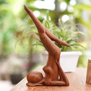 Escultura de Yoga de Madera Hecha a Mano para Regalo Espiritual, Decoración del Hogar y Elegante Accesorio para la Sala de Meditación - Product Image 1
