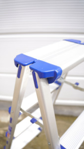 Portable Industrial Lightweight Aluminum Alloy 4-<b>Step</b> Folding <b>Step</b> <b>Ladder</b> 6FT Height 150kg Capacity Manual Lock Home Warehouse - Product Image 2