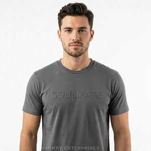 T-shirt Vert Foncé Homme avec Imprimé Néon Cupidon Ange, Col Rond Personnalisé en Coton, Vente en Gros, Mode Streetwear - Product Image 3