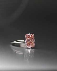 Nuevo Anillo de Compromiso y Boda Popular de Plata 925 Original con Moissanita de 1 Quilate Corte Radiante Brillante, Joyería Fina de Lujo - Product Image 1