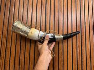 Cuerno de guerra vikingo antiguo, cuerno de buey auténtico, cuerno para tocar con cinturón de cuero (16-18 pulgadas), estilo Boromir, cuerno de Gondor - Product Image 1