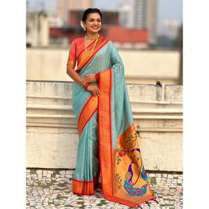 Chal de seda Paithani tradicional Elite Weaves con motivos tejidos en Zari y pallu de pavo real Meenakari, largo para mujer - Product Image 6