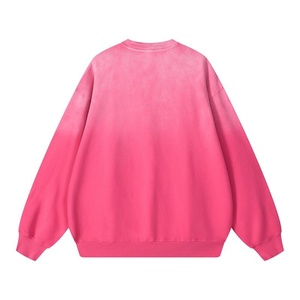 Sudadera de hombre de hombro caído, estilo deportivo y urbano, de algodón 100% de 220g, rosa liso, con efecto arenado, de corte cropped, para otoño. - Product Image 2