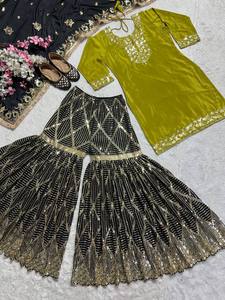 Ensemble Kurti Sharara Gharara Prêt-à-porter Brodé à la Main en Soie, Coupe Slim, Style Indien et Pakistanais, Vente en Gros PinkCityBlocks - Product Image 3