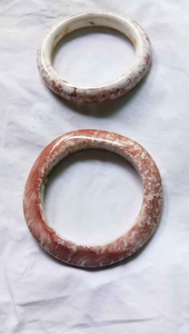 Bracelets en résine au design unique, bracelets très demandés - Product Image 2