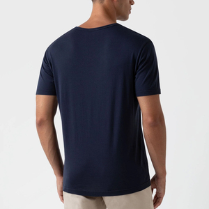 Camisetas Clásicas First Classic para Hombre, Tallas Grandes, con Logotipo Personalizado Premium, Cuello Redondo, Cuello Ringer, Algodón Puro y Poliéster, Estilo Cómodo - Product Image 4