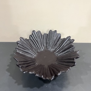 Bandeja Redonda Moderna de Aluminio Revestido, Decorativa en Negro para Sala de Estar - Product Image 3