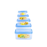 Moderne rechthoekige plastic ecologische transparante stapelbare voedselveilige BPA-vrije keuken opbergbox met deksel voor het bewaren van vlees en vis