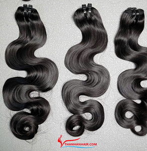 Cabello vietnamita preprocesado de color negro con ondas corporales, súper doblemente estirado, listo para enviar. - Product Image 1