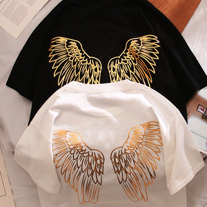 เสื้อยืดแขนสั้นสีดำสำหรับผู้ชาย พิมพ์ลายเสือสีทอง คอกลม ดีไซน์ลำลอง ทรงปกติ พิมพ์ลายสัตว์บนผ้าเจอร์ซีย์ - Product Image 4