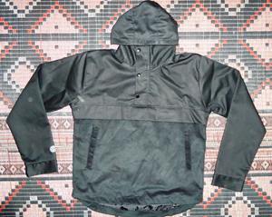 เสื้อแจ็คเก็ตผ้าฝ้ายแบบซิปครึ่งตัว กันลม สไตล์ลำลอง มีฮู้ด ลายพิมพ์ที่กระเป๋า ระบายอากาศได้ดี ผ้าทอไร้รอยต่อ ย้อมสีสำเร็จ - Product Image 2